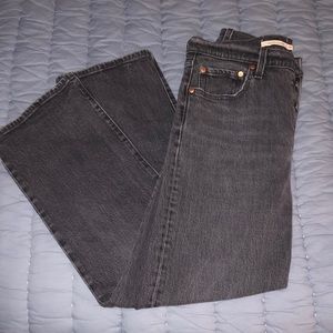 Black Levi’s Ribcage Straight Ankle Jeans